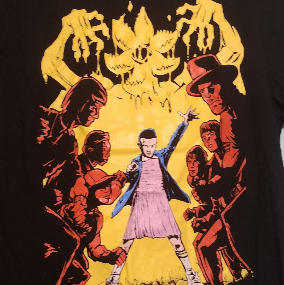 Stranger Things Loot Crate Size L t shirt